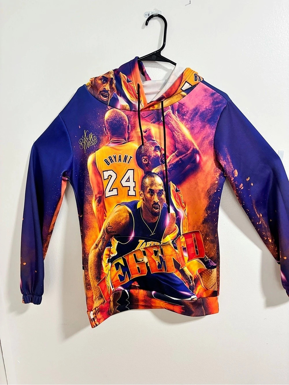 Basketball Graphic Hoodie Size XL